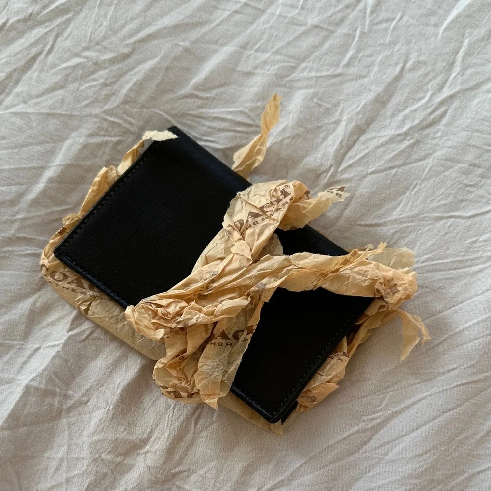 Coach Black Leather Key & Card Holder - Picture 6 of 11